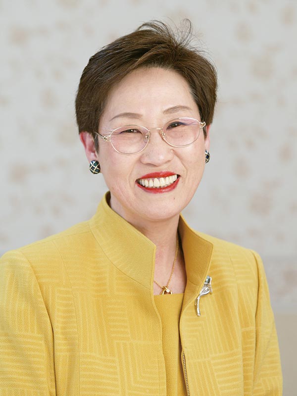 一般社団法人 富山県介護福祉士会 会長 田中雅子 