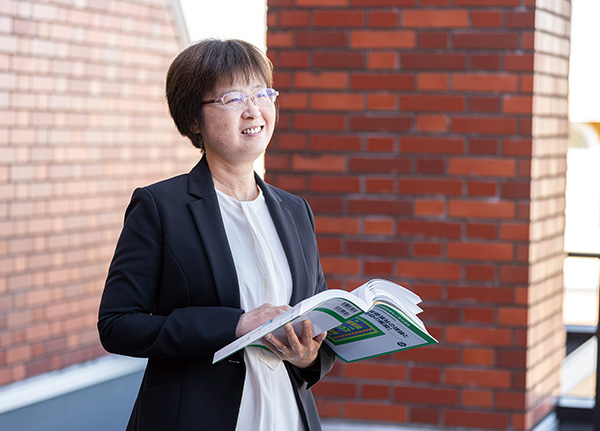 教員 吉田 充恵 先生 